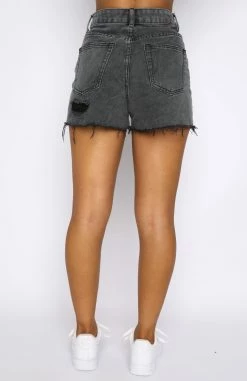 On Vacay Denim Shorts Washed Black 10 On Vacay Denim Shorts Washed Black -whitefox shop 14.12.21 875