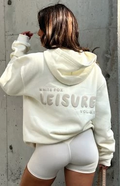 Leisure Series Oversized Hoodie Cream 11 Leisure Series Oversized Hoodie Cream -whitefox shop IMG 4718