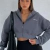 She's Effortless Cropped Hoodie Slate -whitefox shop SHES EFFORTLESS CROPPED HOODIE 220823 002