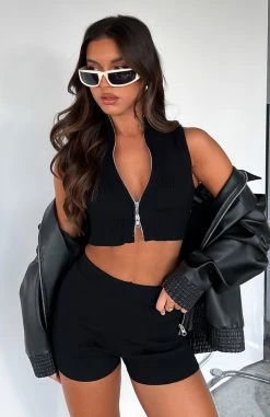 Weekender Knit Shorts Black 15 Weekender Knit Shorts Black -whitefox shop WEEKENDER KNIT VEST SHORTS 09.05.23 02